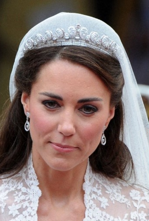  كيت ميدلتون تتألق بتاج Halo Tiara من توقيع علامة المجوهرات الفرنسية الراقية كارتييه Cartier