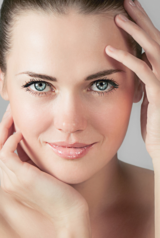 خلطات طبيعية لتفتيح البشرة في الصيف بعد التعرض للشمس