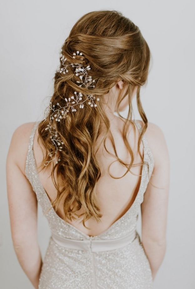 الخلطات المغربية تساعدك في علاج مشاكل شعركunsplash