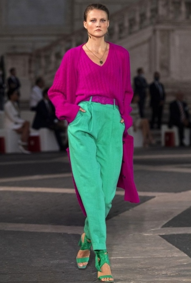 كيمونو بألوان ترابية من Dior