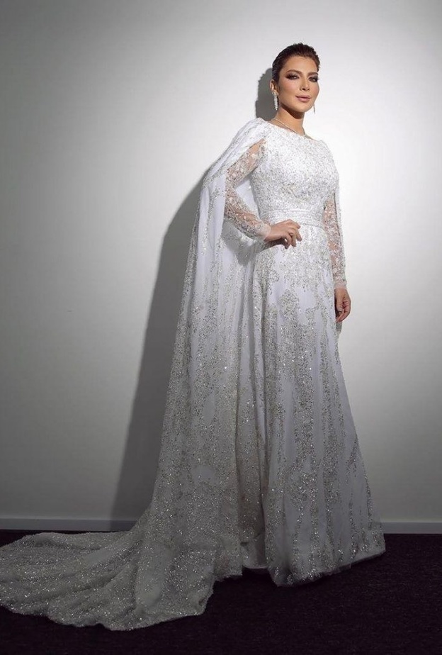  فساتين زفاف بصيحة الكاب @assala