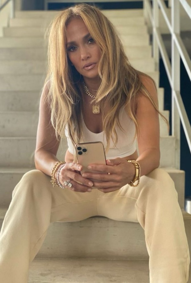 بن أفليك وجينيفر لوبيز يخططان لإنجاب طفلين توأم والزواج في العام المقبل