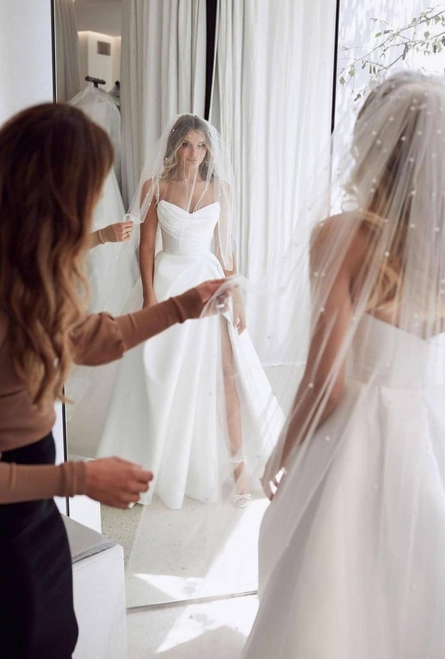  فساتين الزفاف في زمن كورونا تحمل لمسات إبداعية مخصوصة