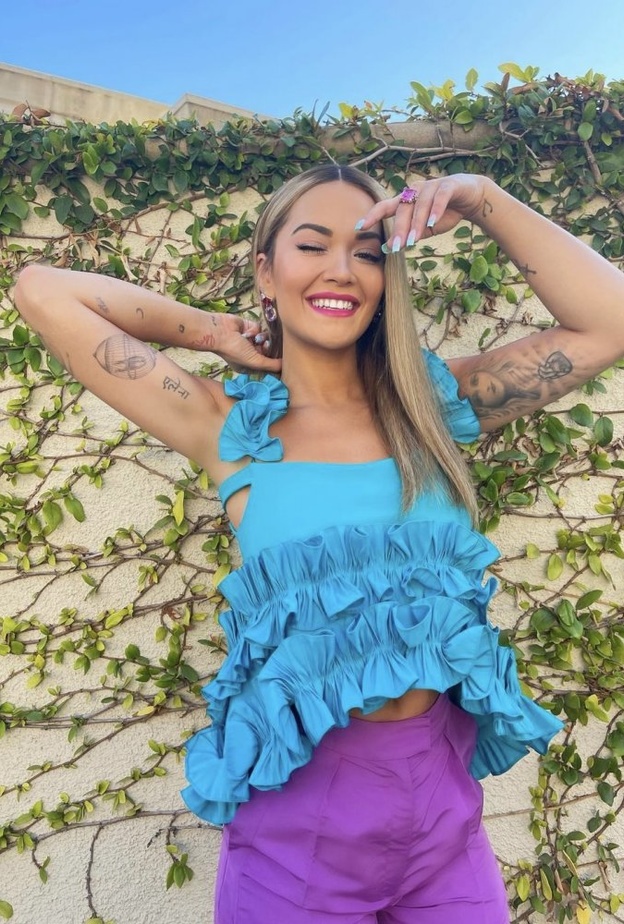 أناقة الباستيل بأسلوب ريتا أورا 