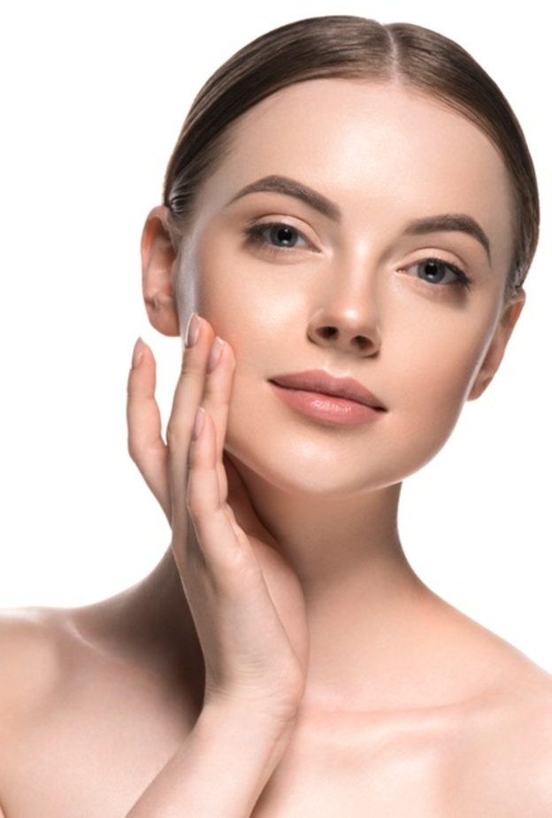 طرق علاج البشرة بعد التقشير تجميليا وأهم فوائده