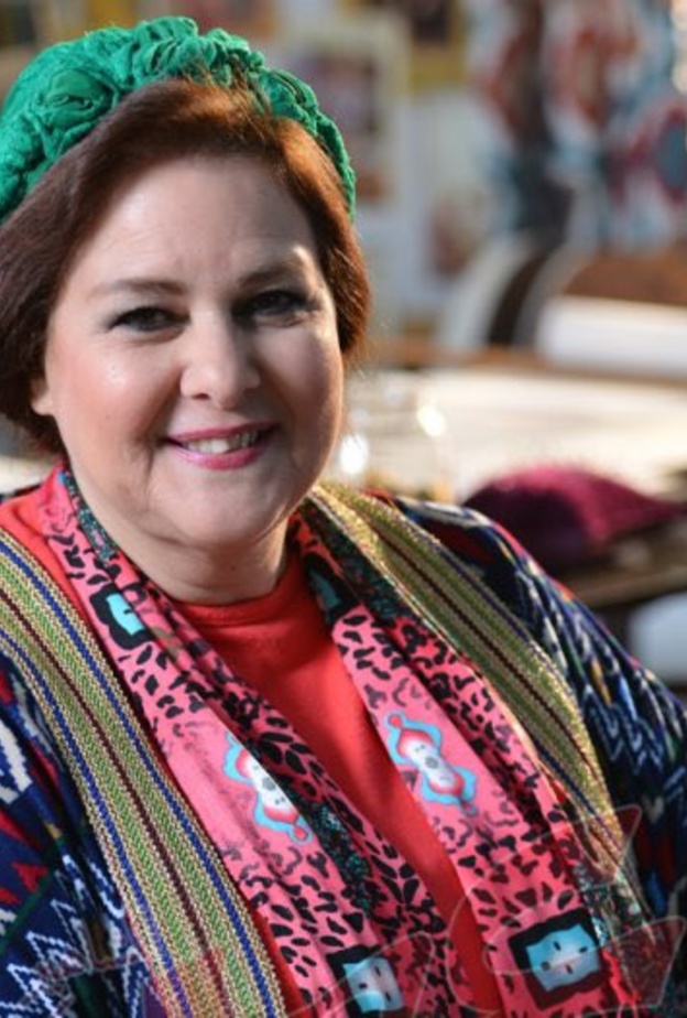 دلال عبد العزيز