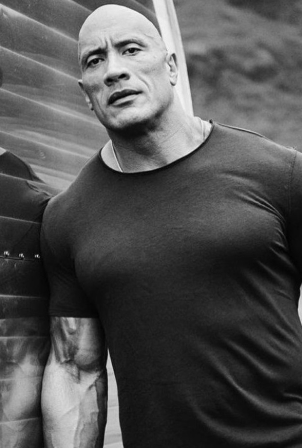 الصورة من حساب ذا روك_the rock_ على إنستجرام