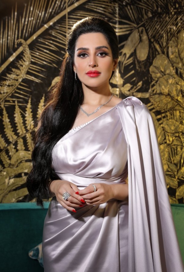 شي إن تطلق مجموعة حصرية بالتعاون مع الفنانة البحرينية المهرة