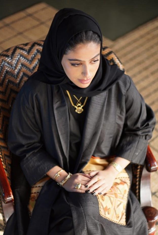 المصممة نورة الهديب: أتمنى أن ترتدي الأميرة دينا الجهني من تصاميمي