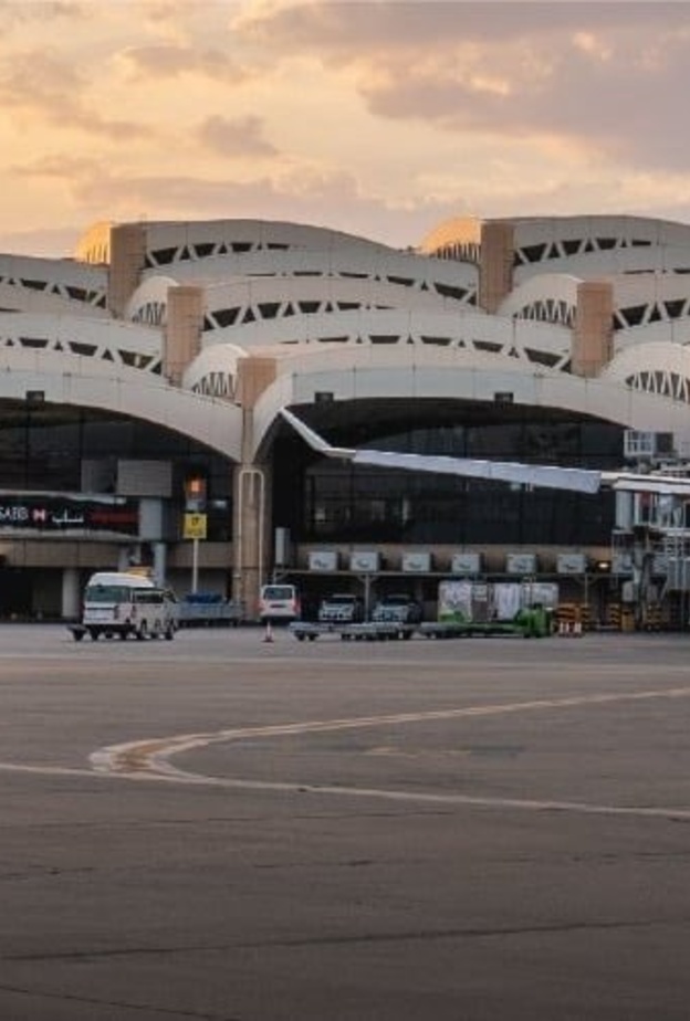 مطار الملك خالد الدولي