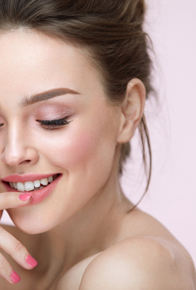 وصفات طبيعية لتوريد الشفاه دون استخدام الروج