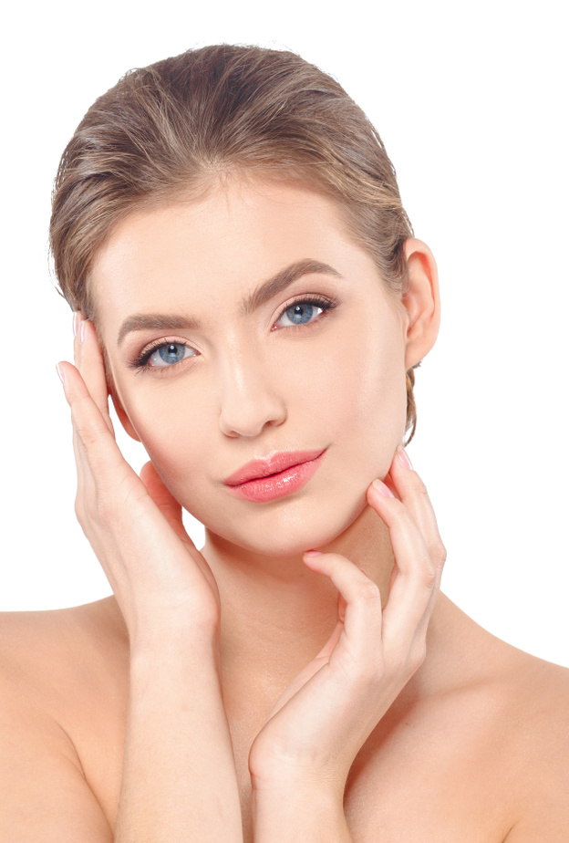 نصائح ذهبية عند تقشير البشرة بعد المصيف وكيفية حمايتها من اسمرار الشمس