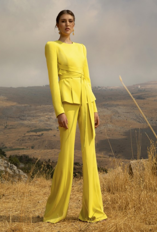 البدلة بلون النيون القوي من Balmain