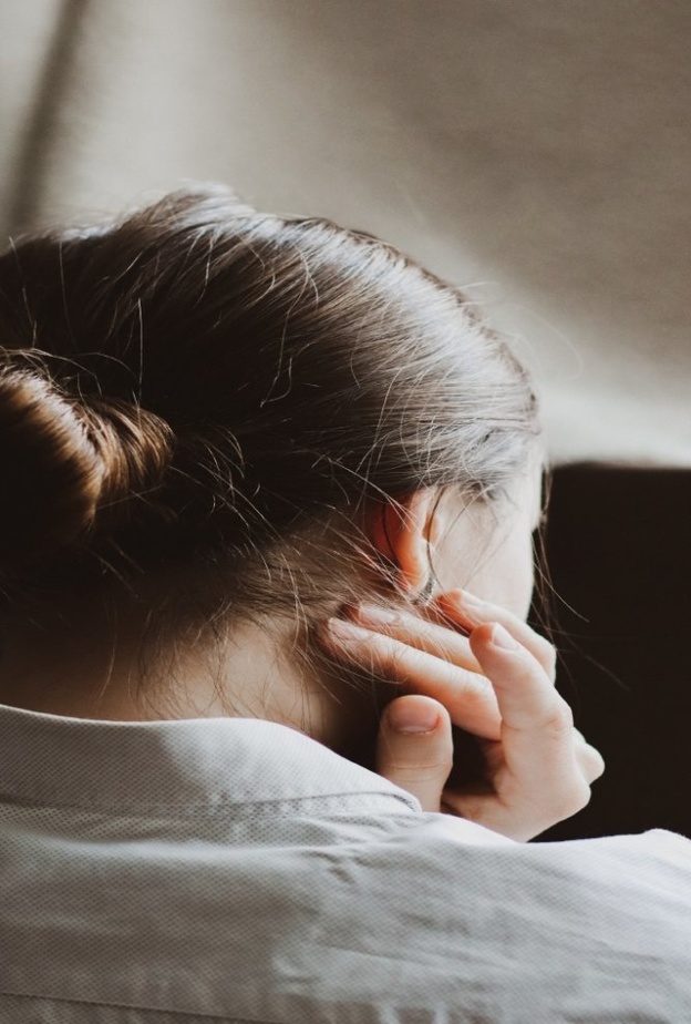 تدليك الرقبة من انواع علاج الالتواء