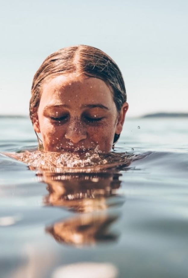  فوائد السباحة لصحة الدماغ