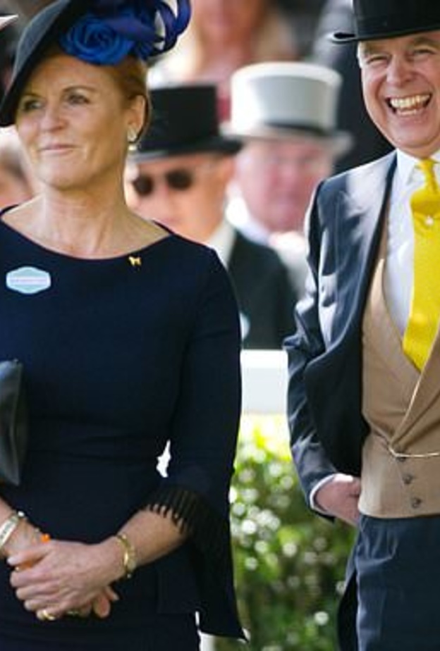  الأمير أندرو وسارة فيرغسون ينضمان إلى الملكة في بالمورال