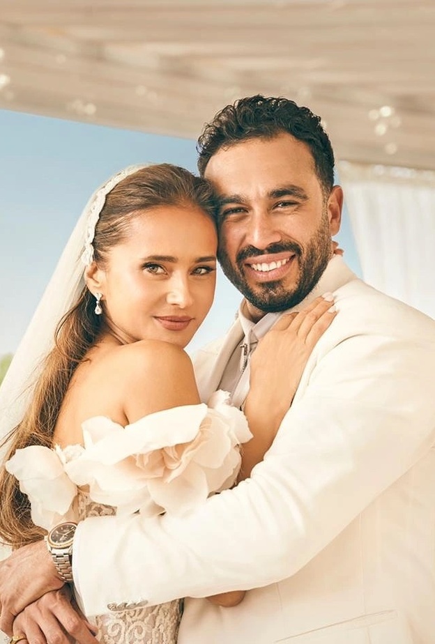 نيللي كريم وهشام عاشور