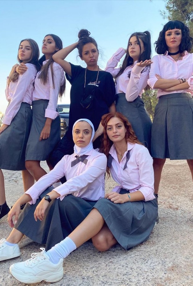 نجمات مدرسة الروابي للبنات 