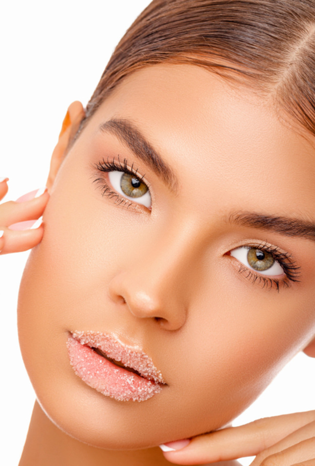 توريد الشفايف بالشوفان والسكر طريقة فعالة في حالة تطبيقها بالشكل المنتظم