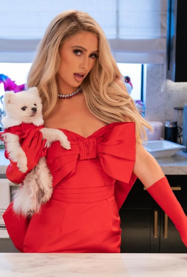 باريس هيلتون