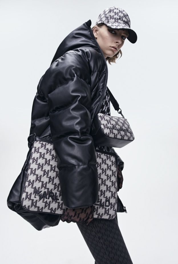مجموعة KARL LAGERFELD النسائية لخريف 2021