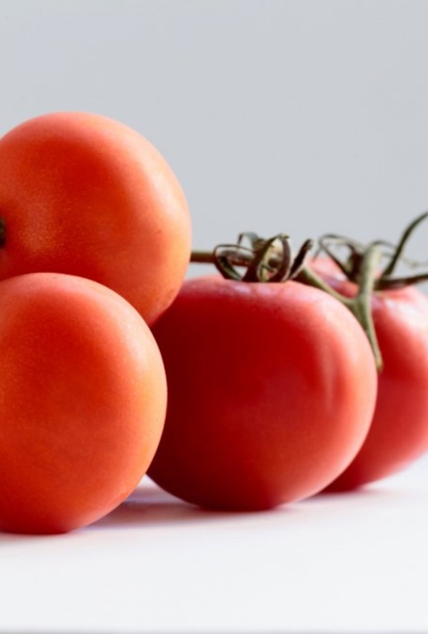 ماهي علاقة الطماطم بسرطان المعدة