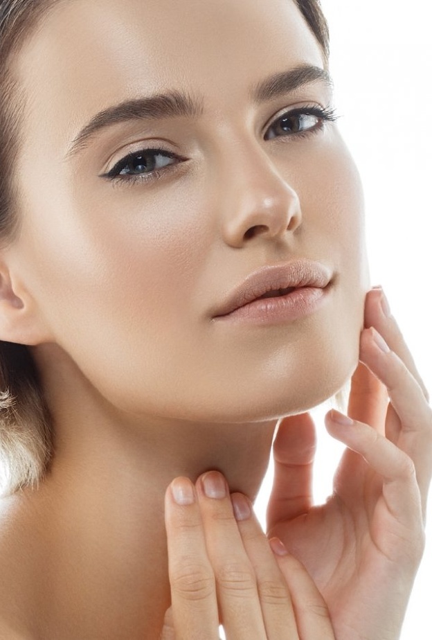 شد الرقبة بالليزر تساعدك على التخلص من ترهلات الجلد