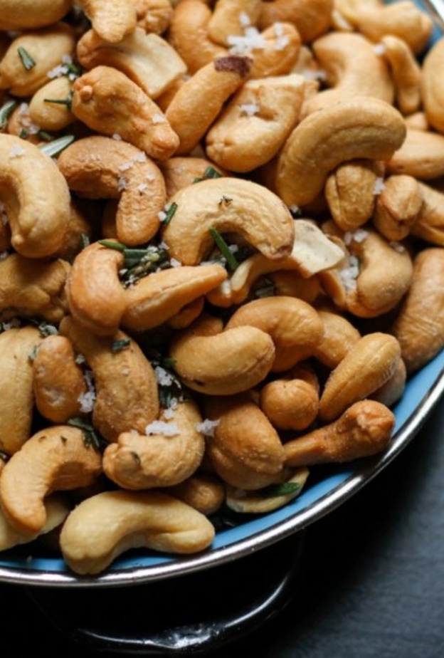 ما تأثير تناول الكاجو على صحة القلب