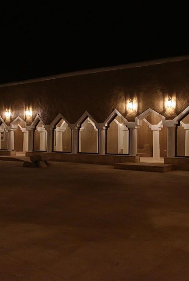 مسجد الداخلة.. وجهة تاريخية خالدة وثراث ساحر على أرض المملكة