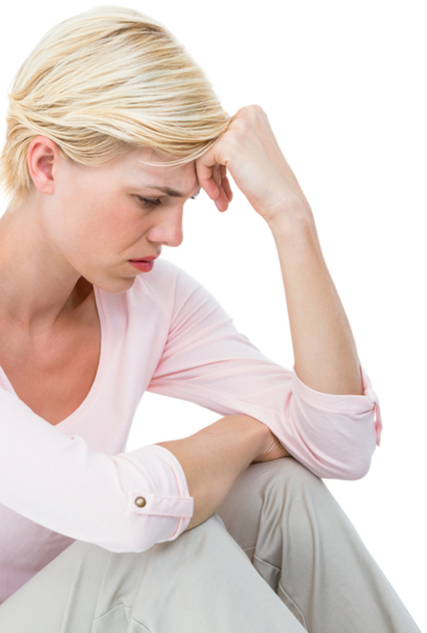  shutterstock_عروس تتجاهل اكتئاب صديقتها