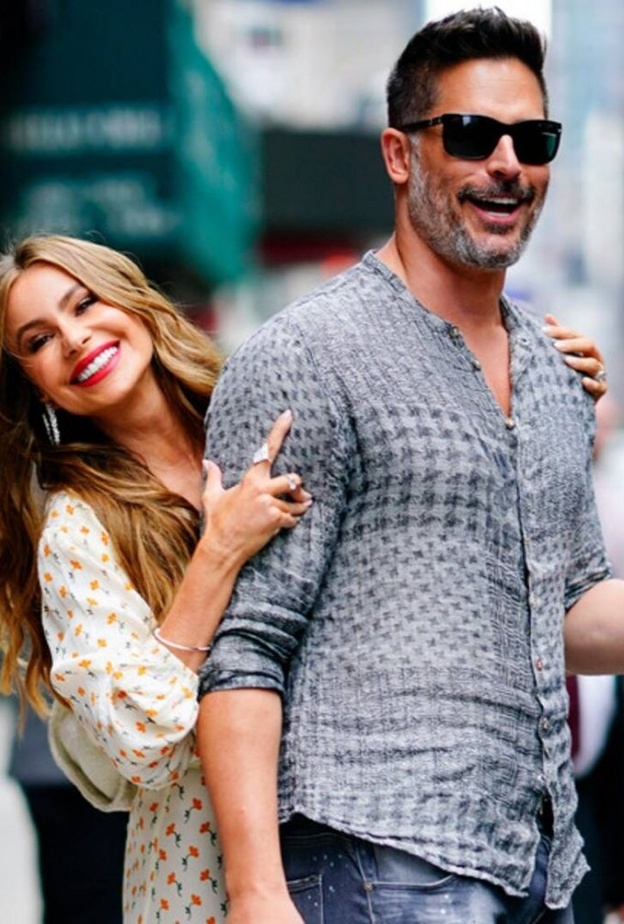  جو مانجانيلو Joe Manganiello وصوفيا فيرجارا Sofia Vergara