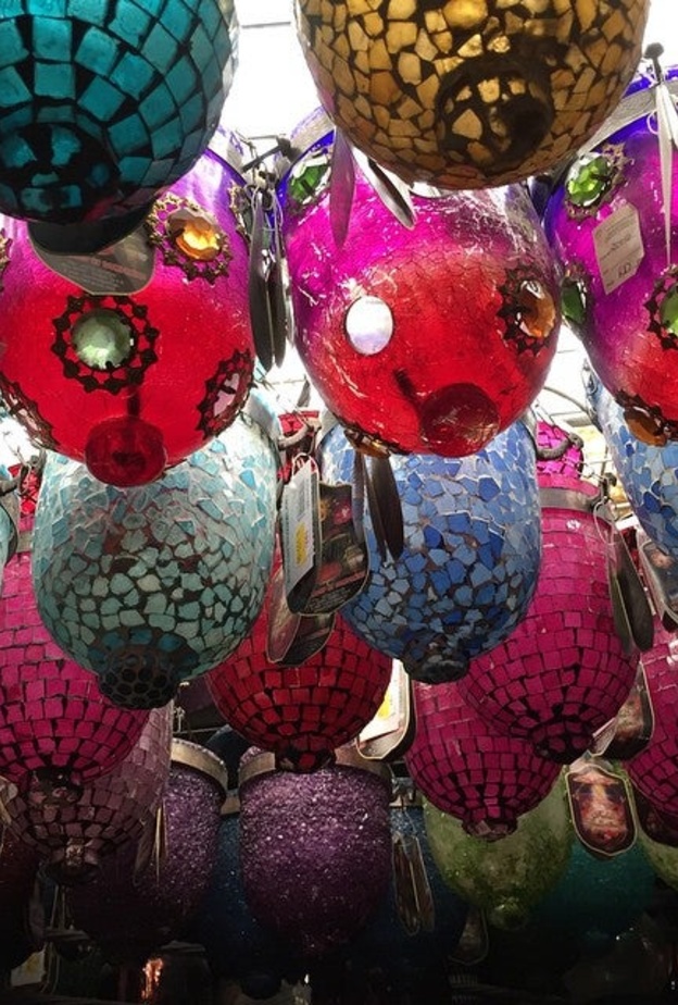 المتحف الأثري في دبي.. وجهة سياحية ساحرة لهواة جمع التحف وشراء الهدايا - المصدر زوروا دبي