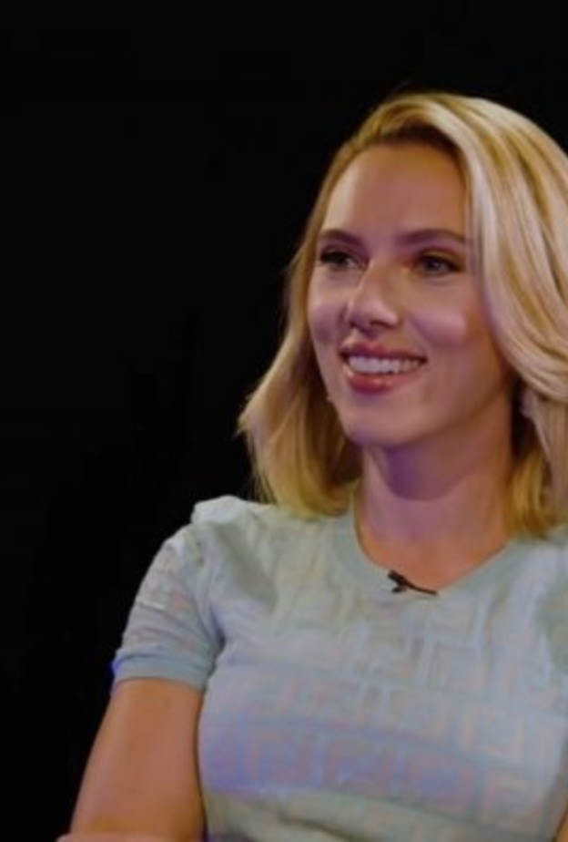 سكارليت جوهانسون وكولين جوست- الصورة من الحساب الرسمي لبرنامج ET على إنستجرام