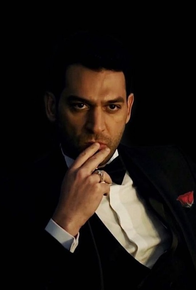 مراد يلدريم في احد مسلسلاته السابقة 