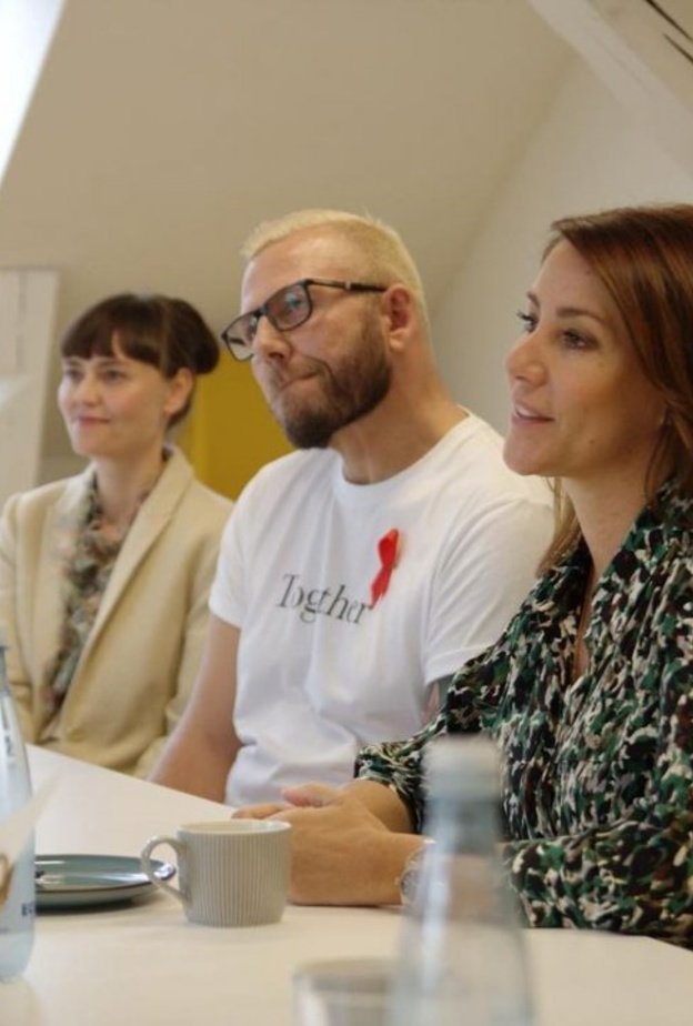 الأميرة ماريا في اجتماع عمل مع ممثلي مؤسسة الإيدز