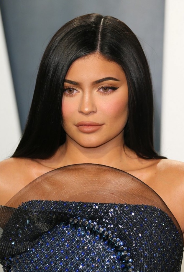  ابرز اطلالات كايلي جينر الجمالية بعد خبر حملها بطفلها الثاني