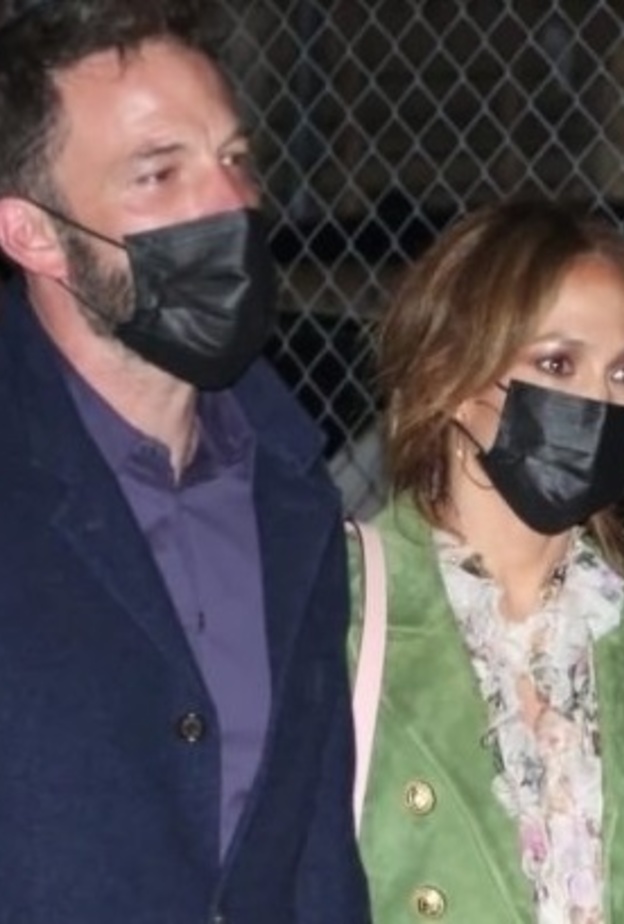 هل سيدخل بن أفليك قفص الزوجية قريبًا مع جينيفر لوبيز؟