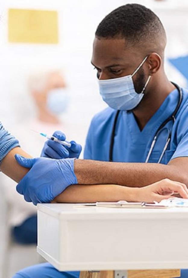 لقاحات كورونا لا تؤثر على الخصوبة والإنجاب