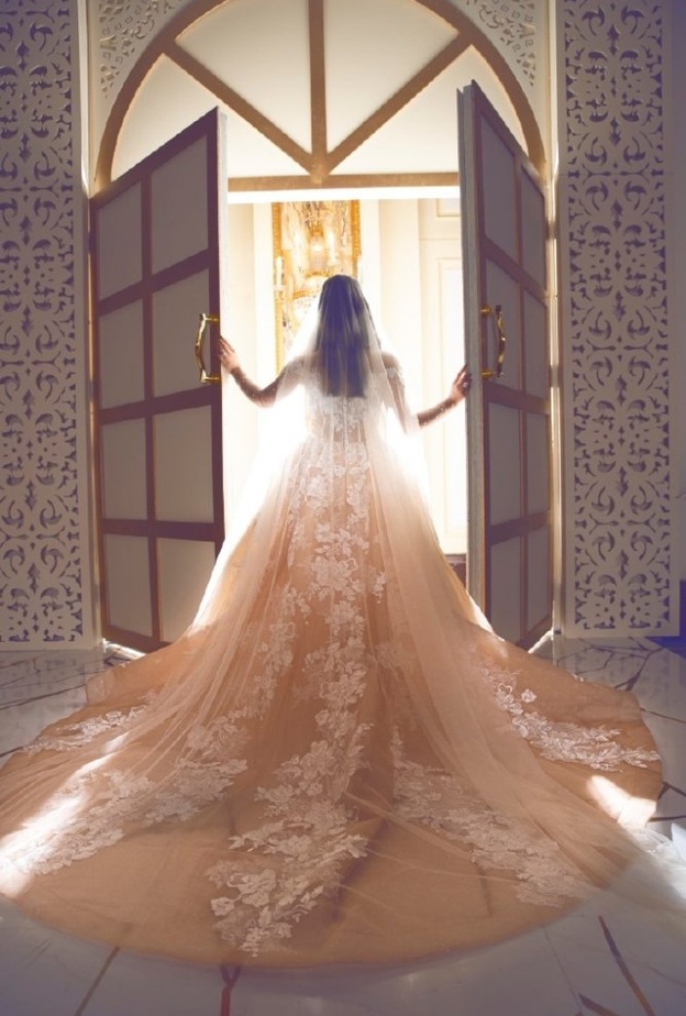 من لقطات الاعراس بكاميرا المصورة ملاك النفيسه