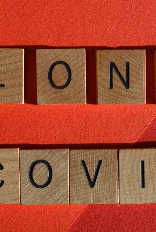 كوفيد طويل الامد هو مرض تستمر اعراضه لمدة لا تقل عن 3 اشهر