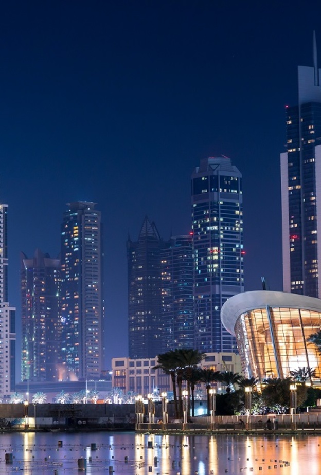 الإمارات: فتح تأشيرات السياحة للمطعمين من كافة دول العالم 