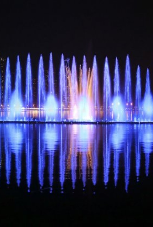 أجواء خلابة في واجهة المجاز المائية - المصدر واجهة المجاز المائية