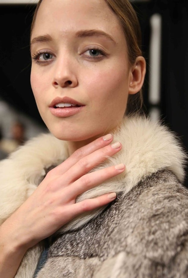  أفضل أنواع المناكير النيود للموسم القادم