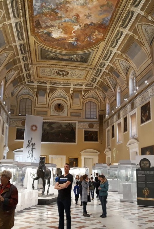  المتحف الوطني في نابولي بواسطة Simon Burchell