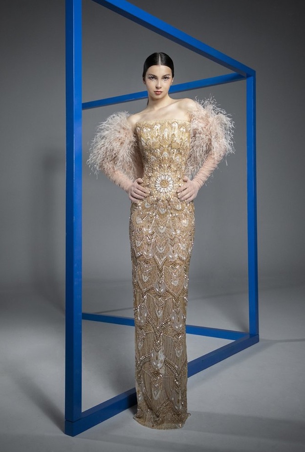  فساتين خطوبة مزينة بالذهبي@ramikadi