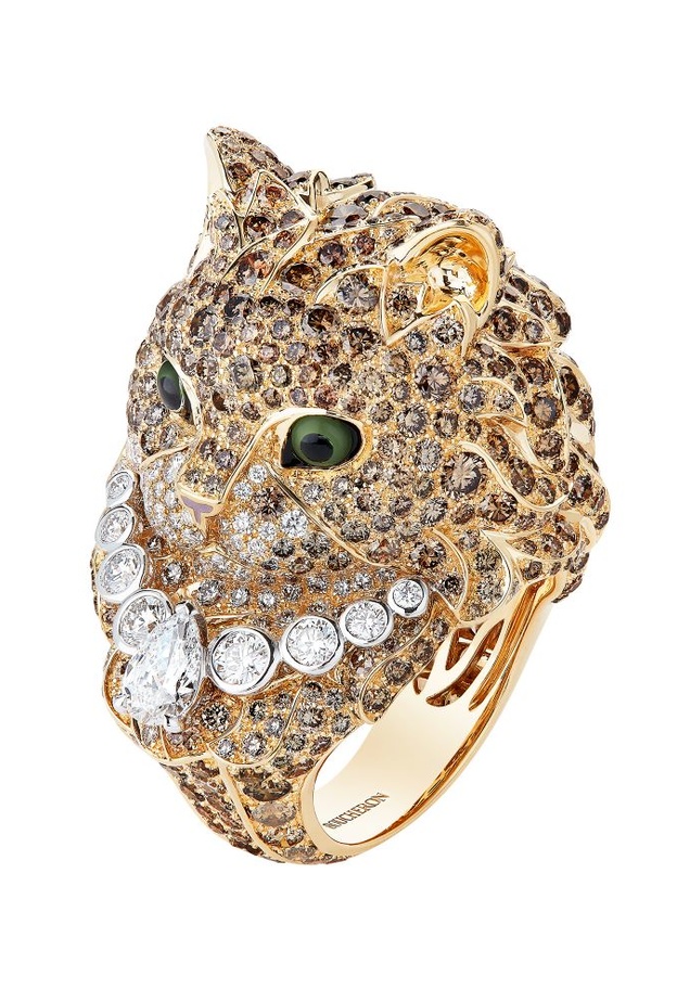 خاتم Wladimir Le Chat كبير الحجم من الذهب الأصفر والأبيض مرصّع بالماس العنبريّ والماس الأبيض
