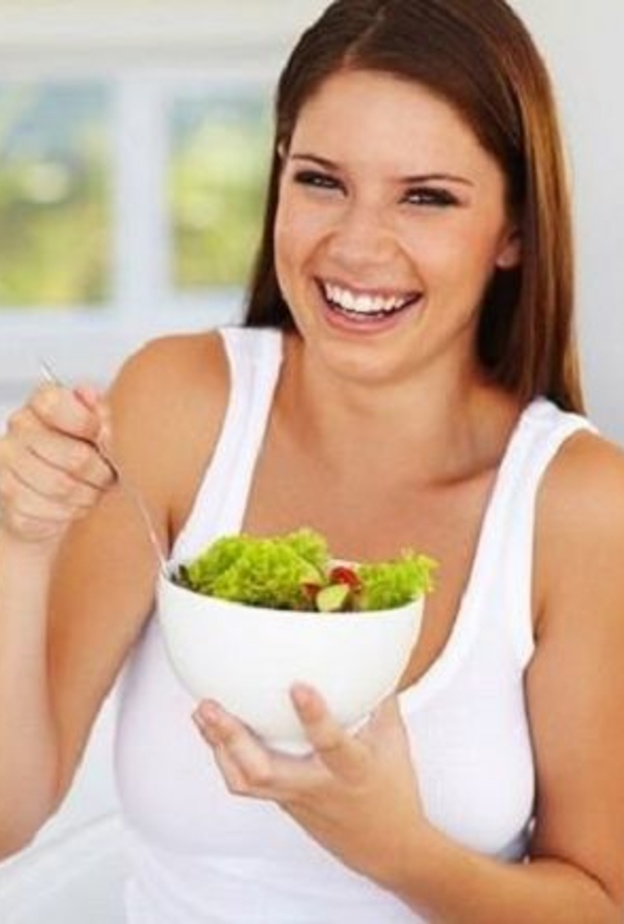  اطعمة يجب تناولها نيئة