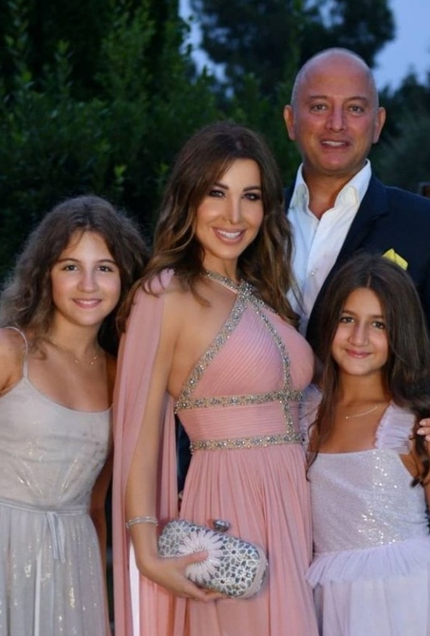 نانسي عجرم وأسرتها