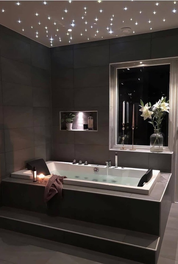 أجواء رومانسية في ديكور الحمام الفاخر