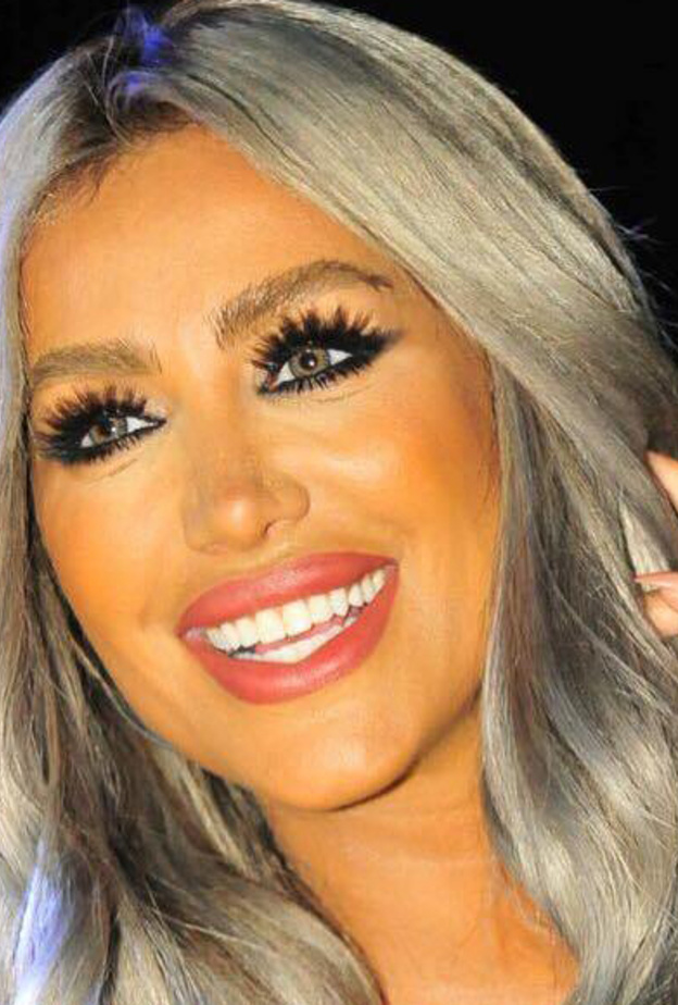 مايا دياب خلال احدث جلسة تصوير لها